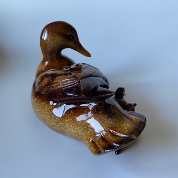 Ducks Unlimited Mallard Duck Hen with Ducklings Vintage Art Pottery - Picture 5 of 10
